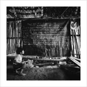 Niño estudiando en una Comunidad de Población en Resistencia, CPR. 1993. Foto- Jonatan Moller..jpg